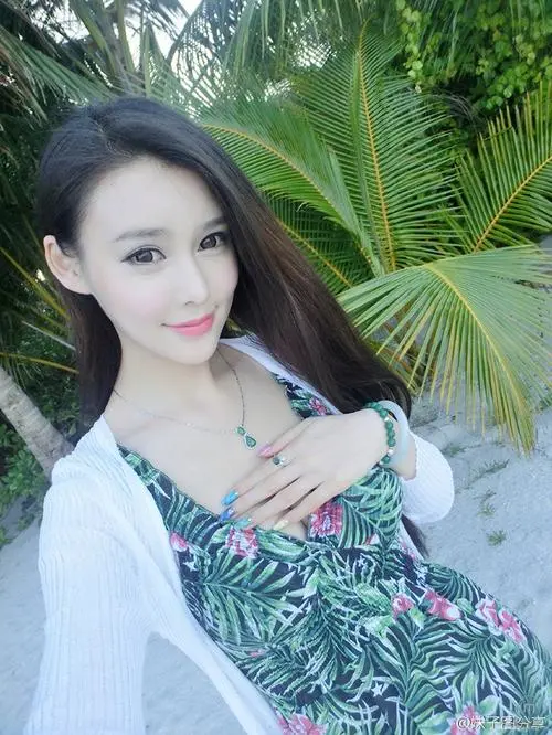 克孜勒苏柯尔克孜柳州伴游张莉