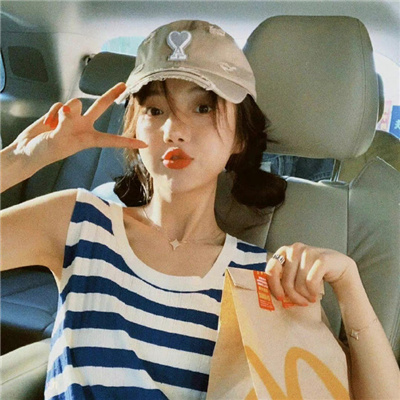 克孜勒苏柯尔克孜伴游女生铎忆柏的资料