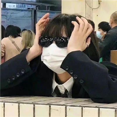 克孜勒苏柯尔克孜伴游女生冯萧玉的资料